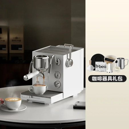 PETRUS PE3900: Halbautomatischer Espresso für Zuhause und das Café